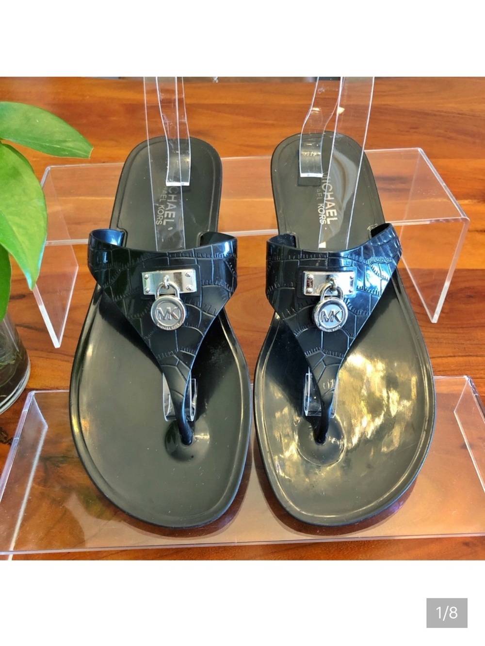 MICHAEL Michael Kors Black Hamilton Croco Jelly Sandals Thong Flip Flops Size 8.